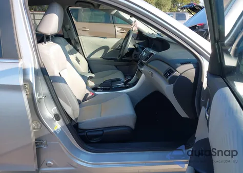 2014 Honda Accord Lx z USA, uszkodzony, nr VIN 1HGCR2F30EA139886